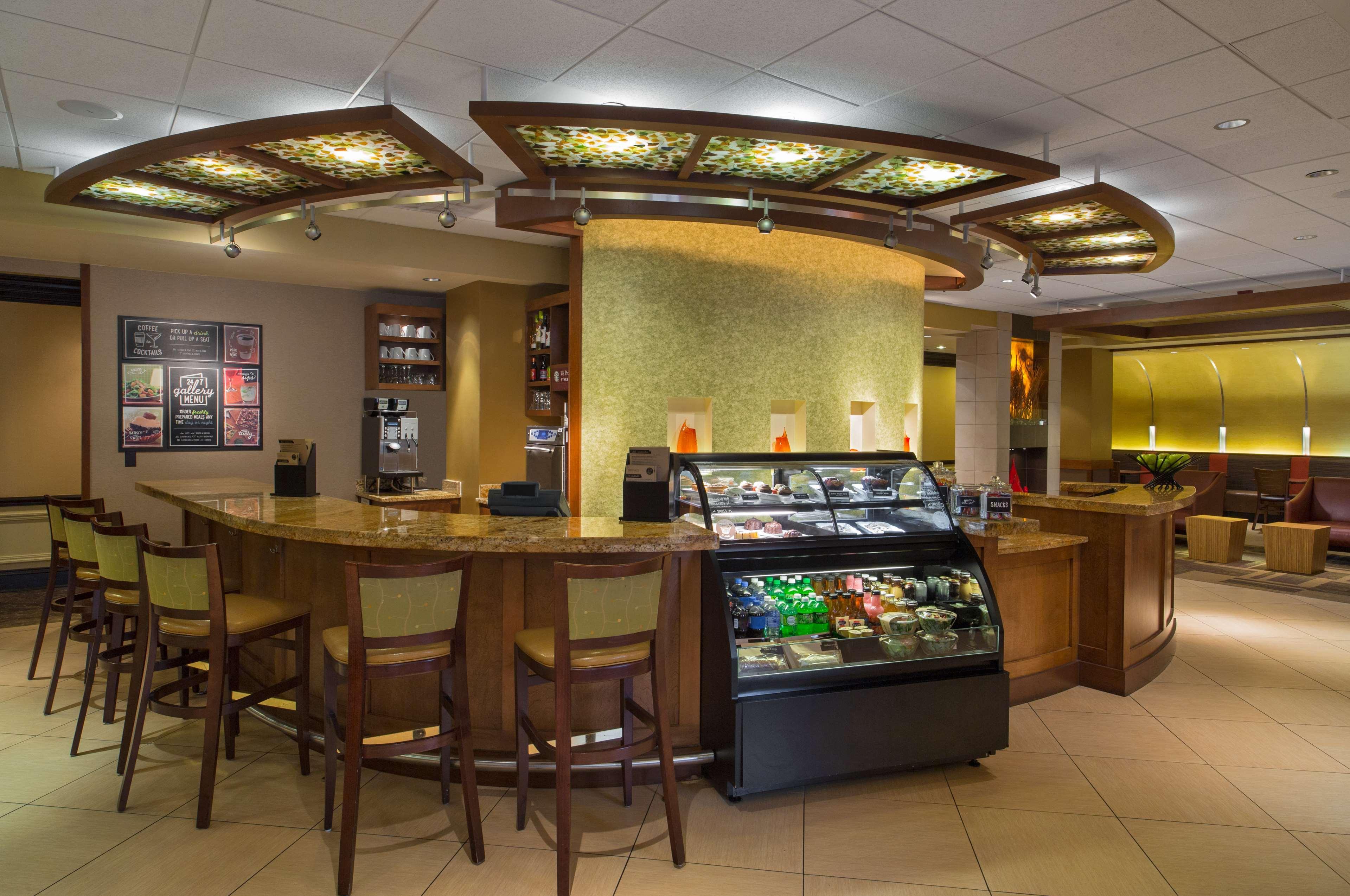 Hyatt Place Indianapolis Airport Exterior photo