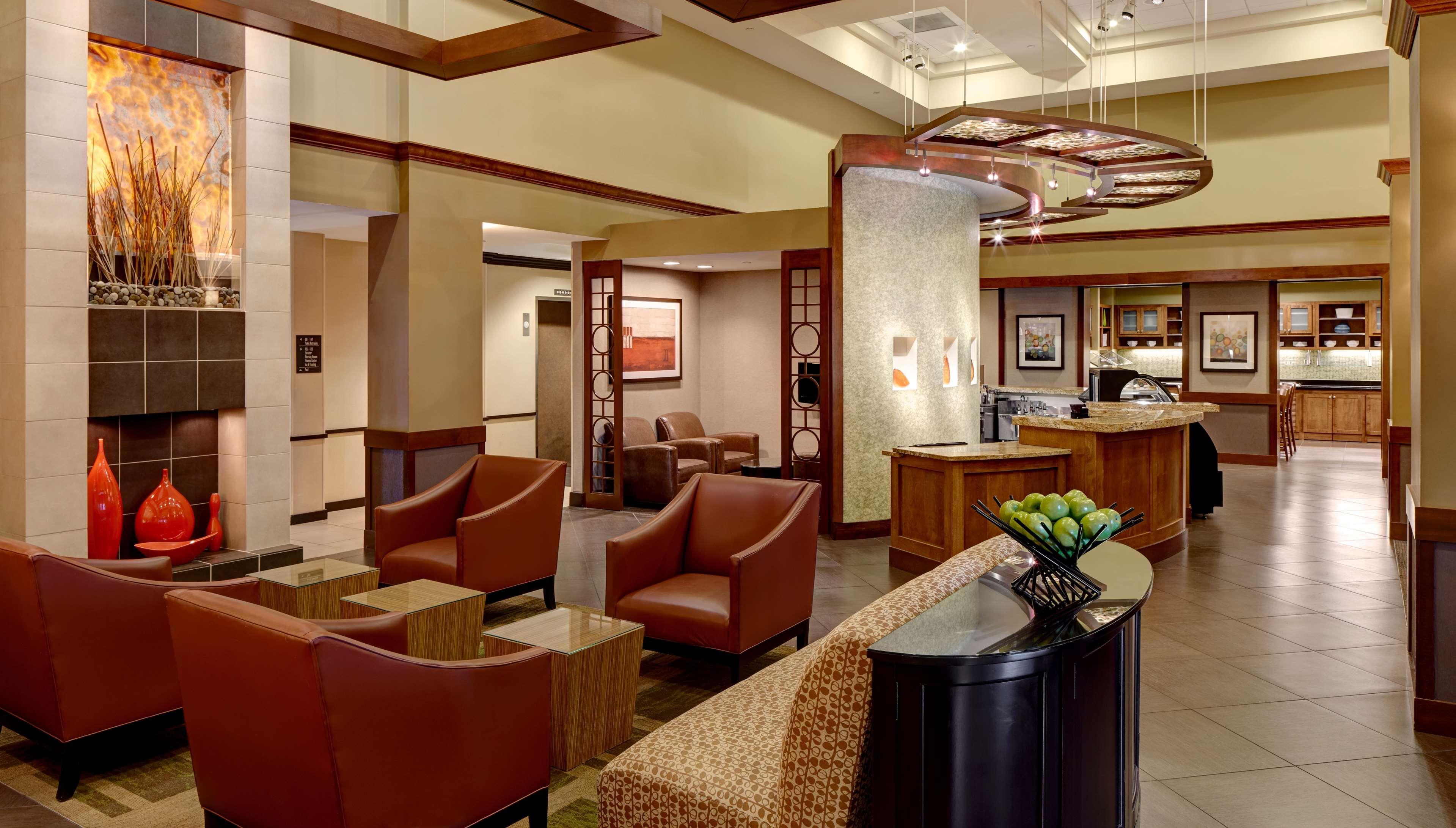 Hyatt Place Indianapolis Airport Exterior photo