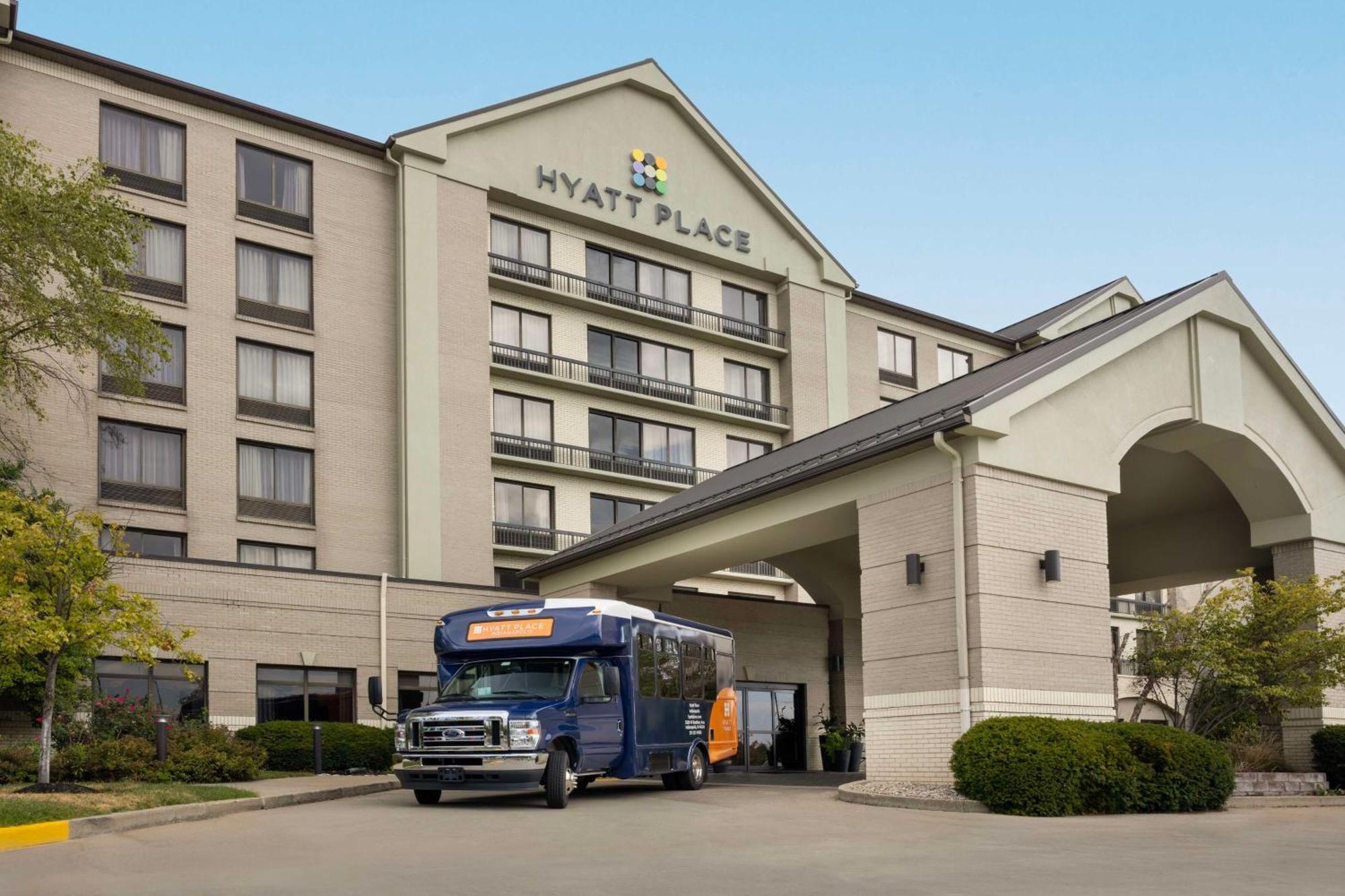 Hyatt Place Indianapolis Airport Exterior photo